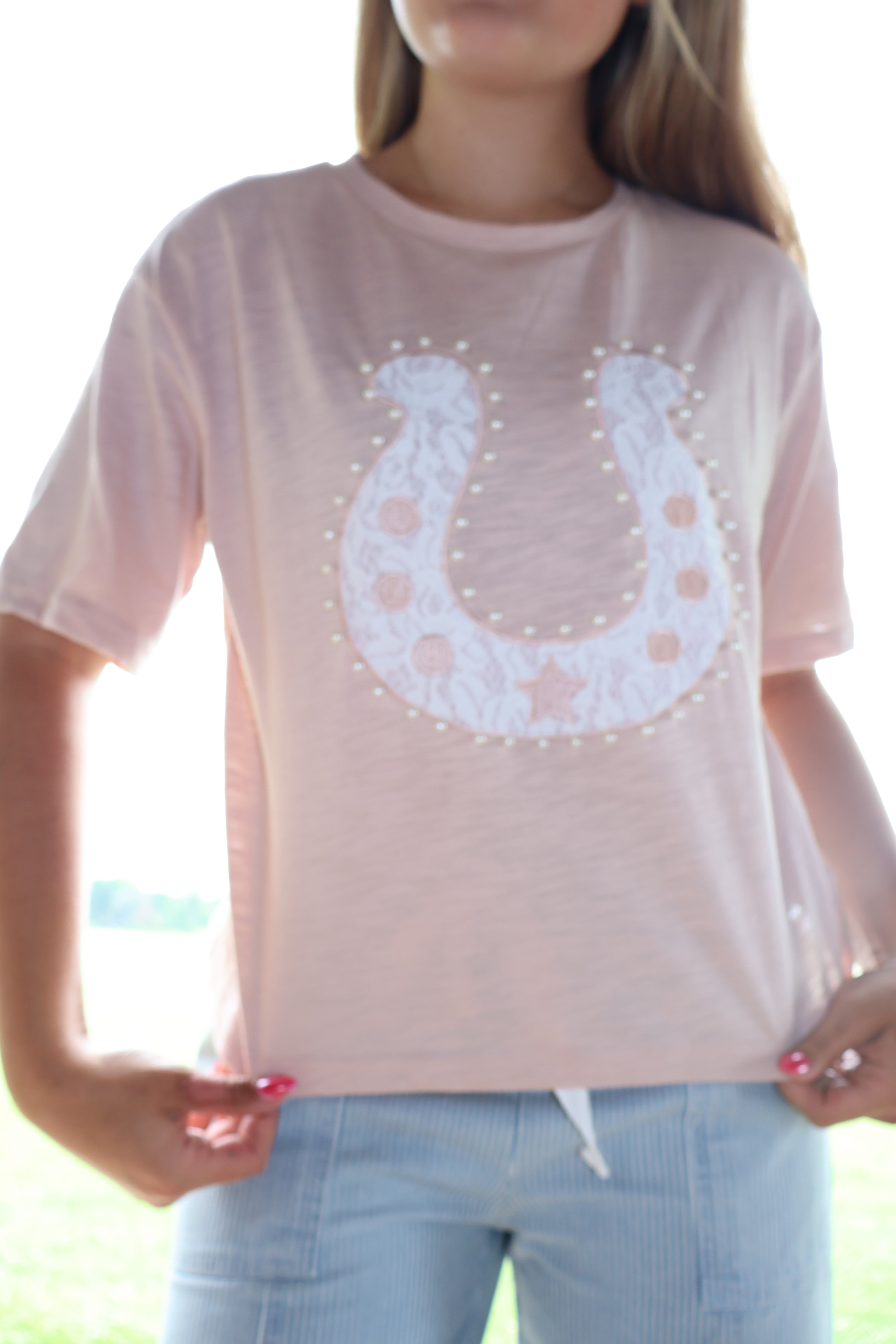 Lace and Pearl Horseshoe - Dusty Rose - Short Sleeved Shirt